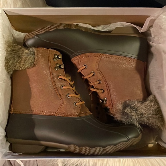 BRAND NEW Sperry Women's White Water Duck Boot - Picture 3 of 12